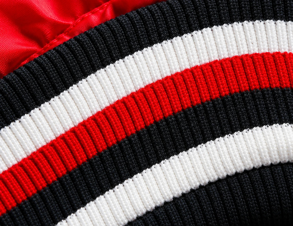 Knit rib trim detail